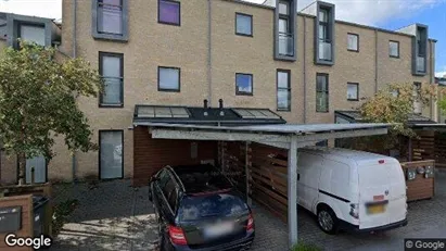 Apartments for rent in Vallensbæk Strand - Photo from Google Street View